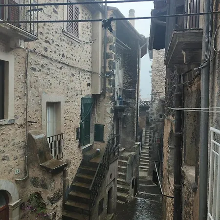 Casa Centro Storico 스칸노